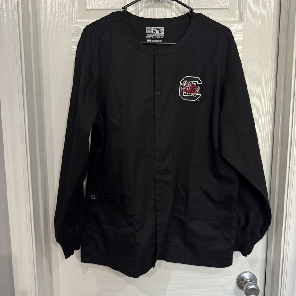 Wonder Work Unisex M Black Button‎ Scrub Top Jacket South Carolina Gamecocks